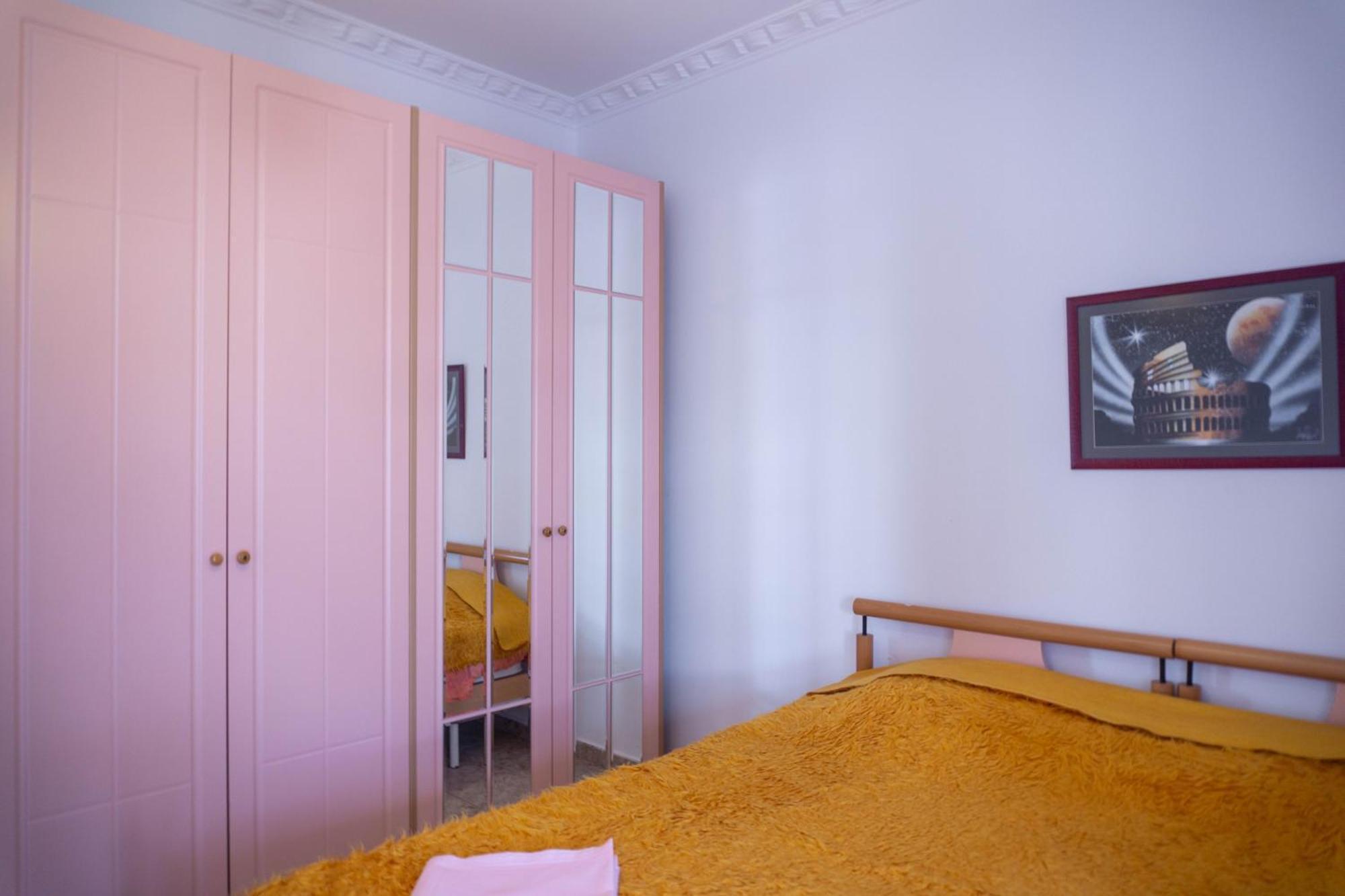 Bllok Bright Private Bedrooms With Private Bathroom On Shared Apartment Tirana Exterior photo
