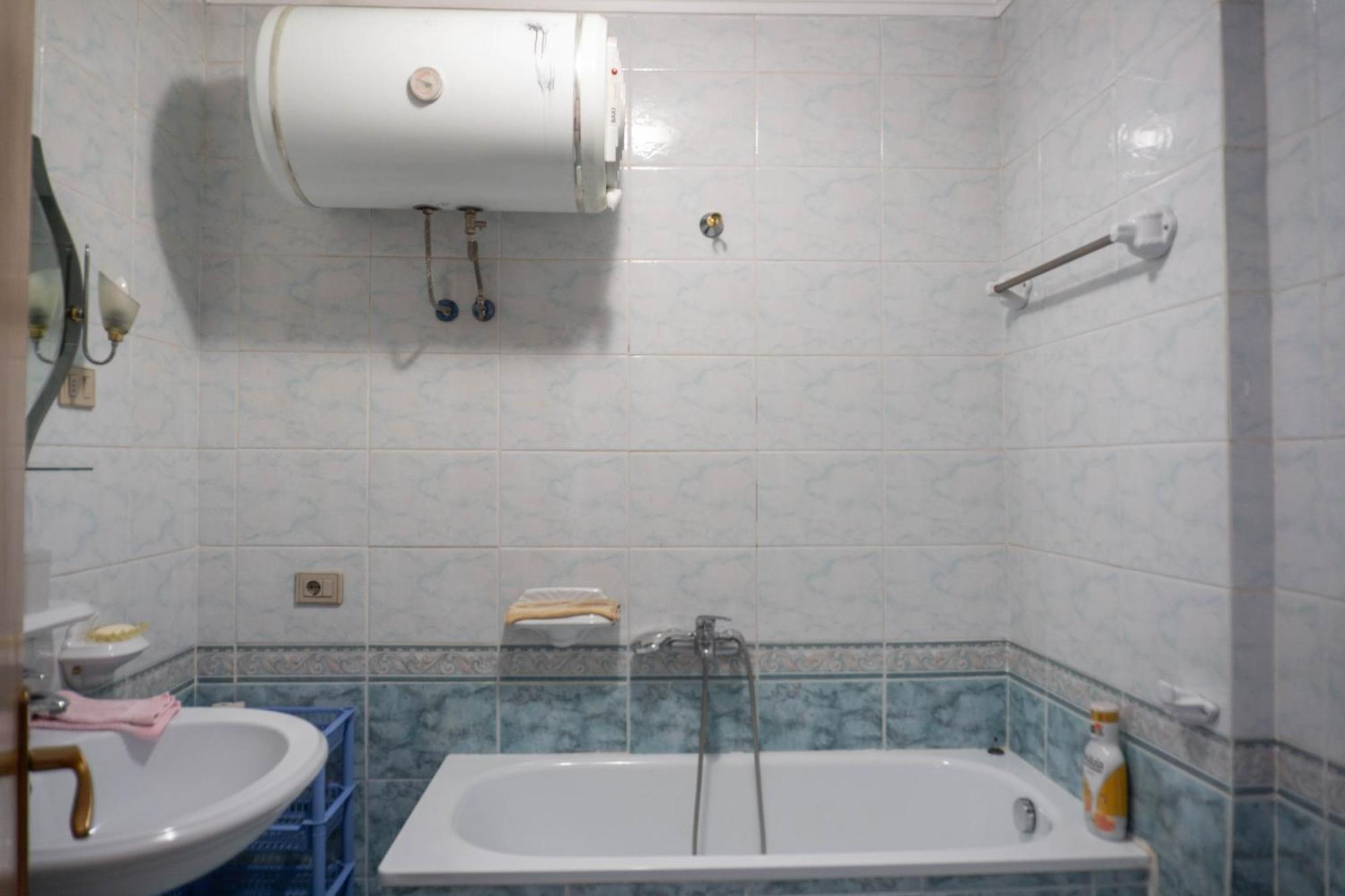 Bllok Bright Private Bedrooms With Private Bathroom On Shared Apartment Tirana Exterior photo