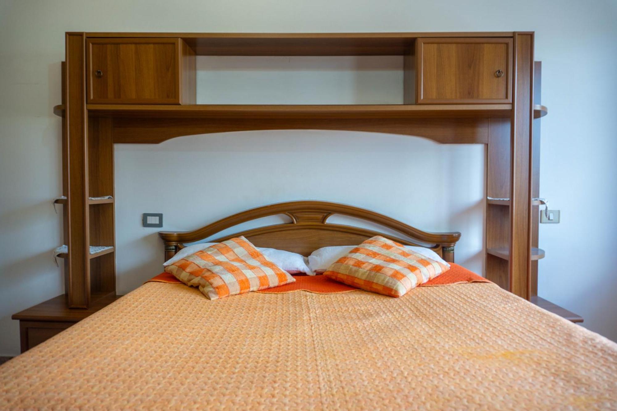 Bllok Bright Private Bedrooms With Private Bathroom On Shared Apartment Tirana Exterior photo